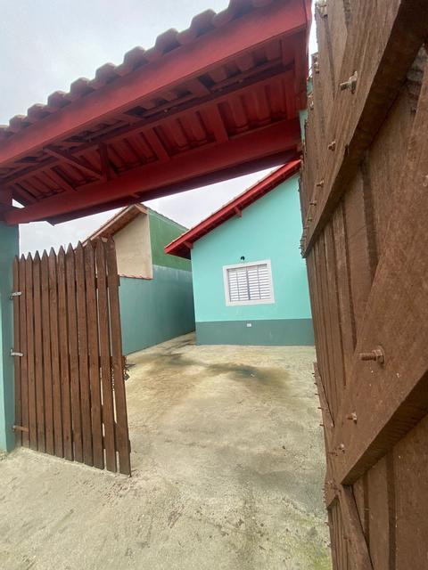Casa à venda em Mongaguá, Vera Cruz, com 2 quartos, com 65 m²