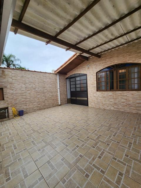 Casa à venda em Mongaguá, residencial, com 1 quarto, com 70 m²
