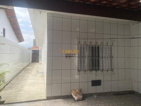 Casa à venda em Mongaguá, Jardim Leonor, com 2 quartos, com 68 m²