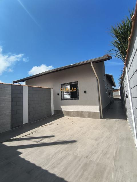 Casa à venda em Itanhaém, residencial, com 2 quartos, com 70 m²