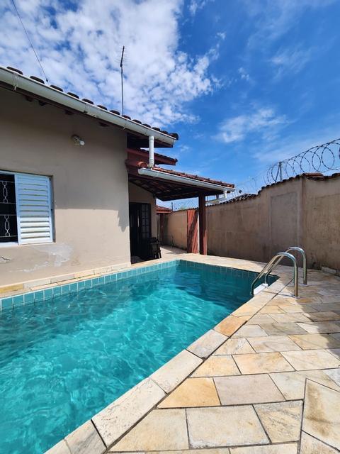 Casa à venda em Mongaguá, residencial, com 2 quartos, com 97.71 m²
