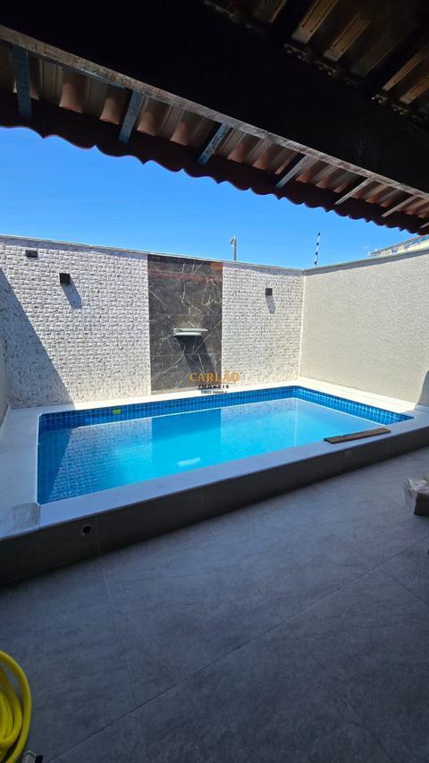 Casa à venda em Itanhaém, residencial, com 2 quartos, com 62 m²