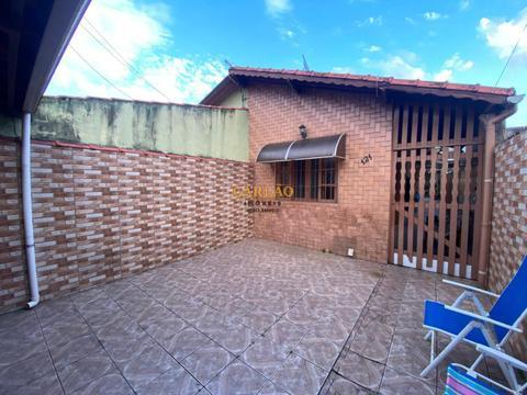 Casa à venda em Mongaguá, Jardim Praia Grande, com 2 quartos, com 82.4 m²