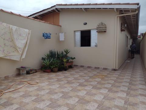 Casa à venda em Itanhaém, residencial, com 2 quartos, com 62 m²