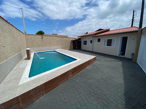 Edícula lado praia com piscina