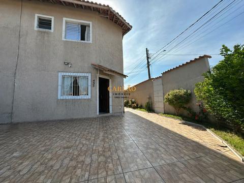 Sobrado à venda em Mongaguá, Itaguaí, com 2 quartos, com 69.24 m²