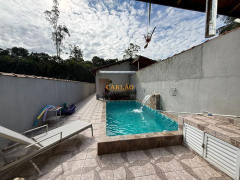 Casa à venda, com 2 quartos, com 92 m²