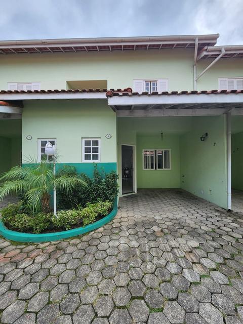 Sobrado à venda em Mongaguá, residencial, com 2 quartos, com 80 m², Conjunto Residencial Palazzo