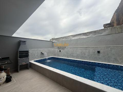 Casa nova com 3 dormitórios em Mongaguá