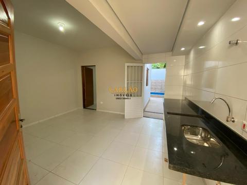 Casa à venda em Mongaguá, Itaóca, com 2 quartos, com 70 m²