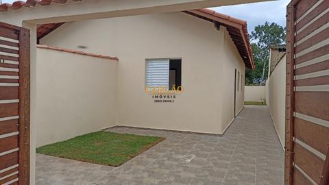 Casa à venda em Itanhaém, residencial, com 2 quartos, com 63 m²
