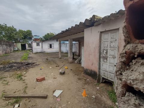 Casa à venda em Mongaguá, Balneário Jussara, com 3 quartos, com 100.9 m²