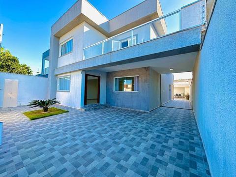 Sobrado à venda em Itanhaém, residencial, com 4 suítes, com 310 m²